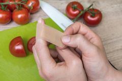 Incidenti domestici alla mano