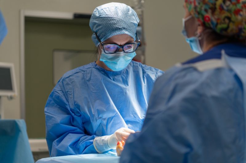 La Dott.ssa Marina Faccio in sala operatoria